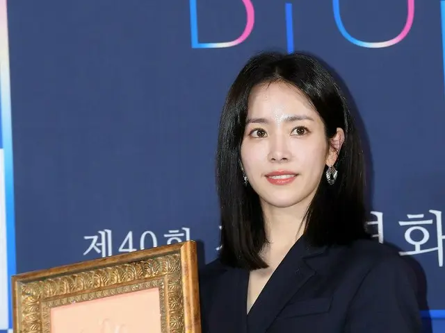 Actress Han Ji Min attends the 40th Seiryu Film Awards hand printing event. 28th
