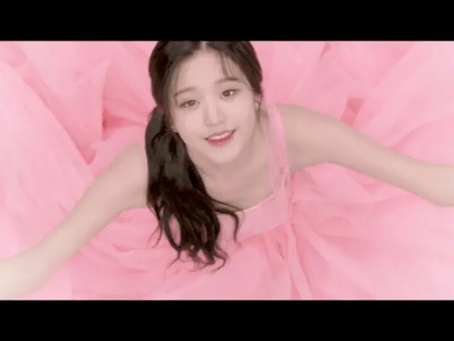 IZONE, comeback concept is Hot Topic. . . 