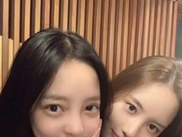 “YG 's natural enemy” Han Seo Hee mourns the late Kuh Hara on SNS. . ●Commented, “I love you, Ku Har