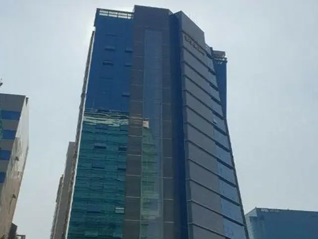 Actor So Ji Sub sells his building. ● In June of last year, I bought a SeoulYeoksam building for 29.