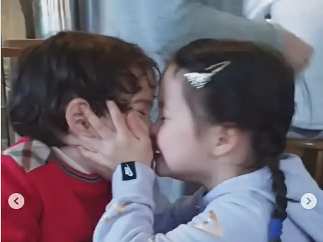 Hot Topic is a friendship video of daughter Naun-chan and son Gonu-kun, released