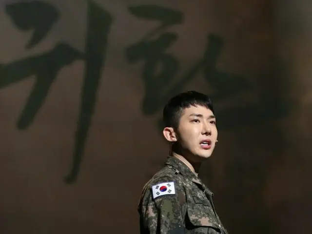 2AM Jo Kwon, during his last vacation before discharge, the last year's vacation... to discharge on