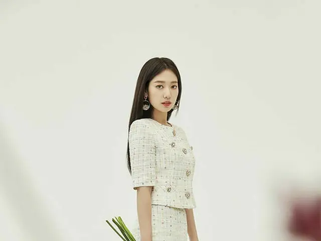 Actress Park Sin Hye, released pictures. Brand ”MOJO.S.PHINE”. Additions. .