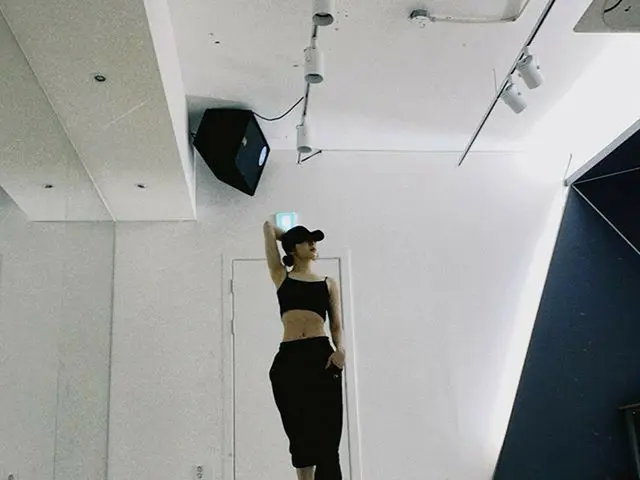 [G Official] IZ*ONE_, Daily_Chae  [BEHIND PHOTO]  BlackSet🖤  📸BY. YENA  #Chae 
