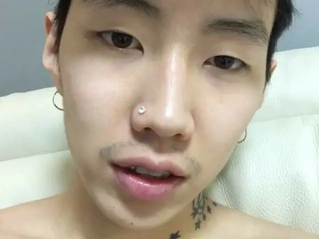 [G Official] 2PM_ former member Jay Park, Im trying to grow a stache ... yes or 