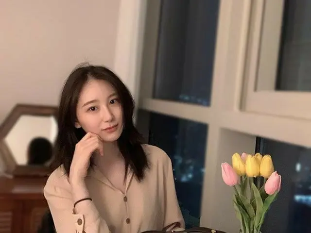 [G Official] IZ*ONE_, Daily_Chae✨  [Dessert] with. Mom  Ivory Blouse  & Black je