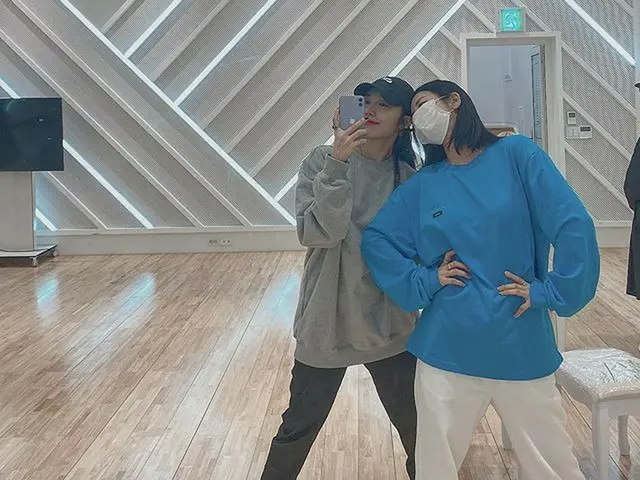 [G Official] Apink_unji (EunJi)  mulgokizary  .   