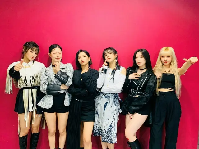 [T Official] (G), I-DLE, [📸] 20200411 MUSICCORE  This is Black Version Heap tod
