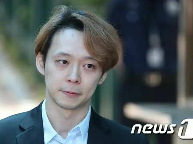 Park YUCHUN (formerly JYJ) is held in prison today (22nd).  ● YUCHUN accused Mr.