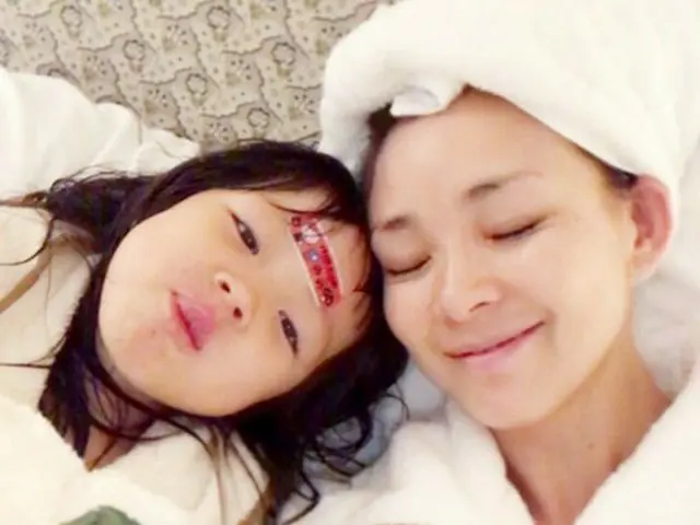 Choo sarang chan chan mama SHIHO, updated SNS. Lovely mother and child.