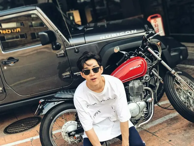 Henry (Henry), updated SNS.