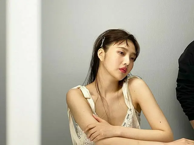 [G Official] Red Velvet_JOY, beauty pull May issue Mani look forward to ☺️  .   