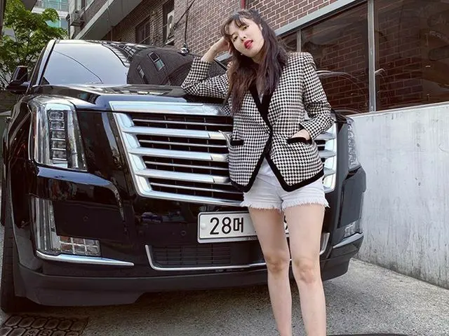 [G Official] 4Minute_ former member HyunA, New post  .   