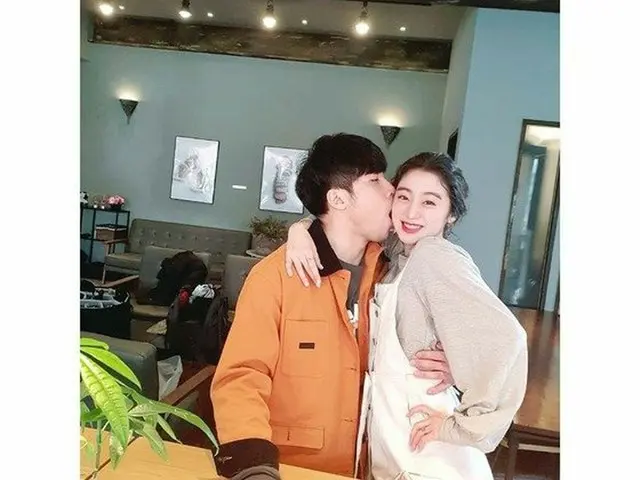 HYERIM (formerly Wonder Girls) married Taekwondo player Shin Min-Chul, who is on