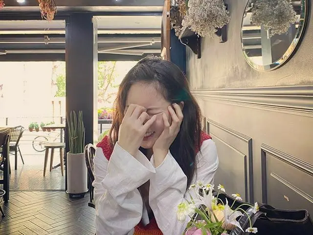 [G Official] 4Minute_ former member HyunA, New post  .   