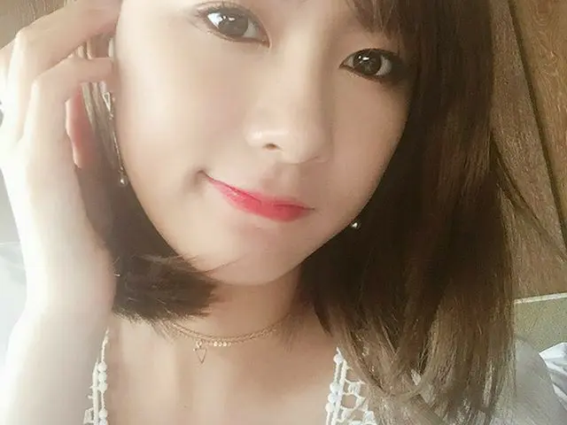 [G Official] Apink_HA YOUNG (HaYoung), 17 single-shot bread.   