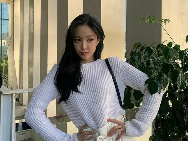 [G Official] Apink_ Naeun (NaEun), #Do you want to be like a night?   
