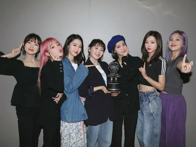 [T Official] OHMY GIRL, [#OhTimes] 200507 M COUNTDOWN 📸  Congratulations on M C