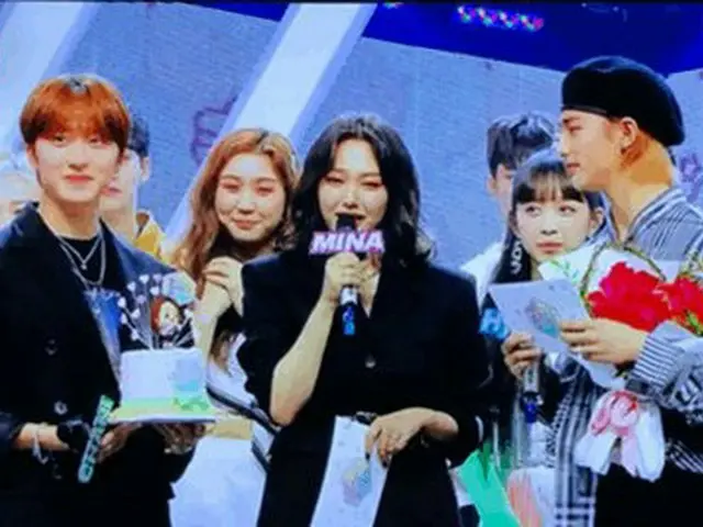 I.O.I form member, gugudan Mina crying at her last show, Music Core. ● Graduated