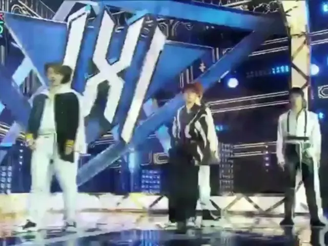 MONSTA X, today's stage.
