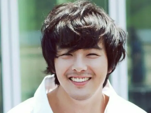 Late Park Yong Ha, just ten years after he passed away. .. .. 