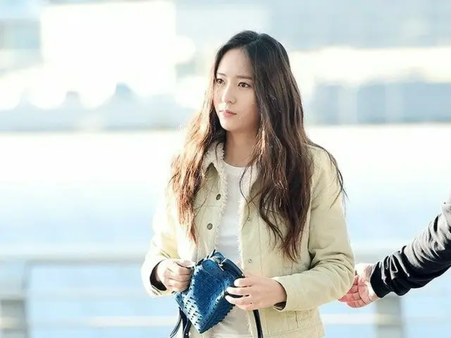 KRYSTAL (f(x)) is reported to be preparing for office transfer and ready toleave SM Entertainment.