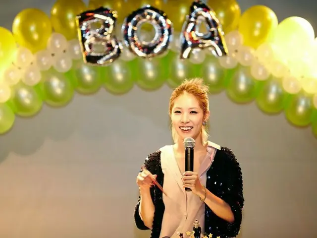 #BoA's debut ”10th Anniversary Photo” is Hot Topic in Korea. ● Debuted on August27TH, 2000, 20th ann