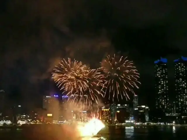 #BTS Jung Kook's birthday, Chinese fan celebration event at Hot Topic in Korea. 