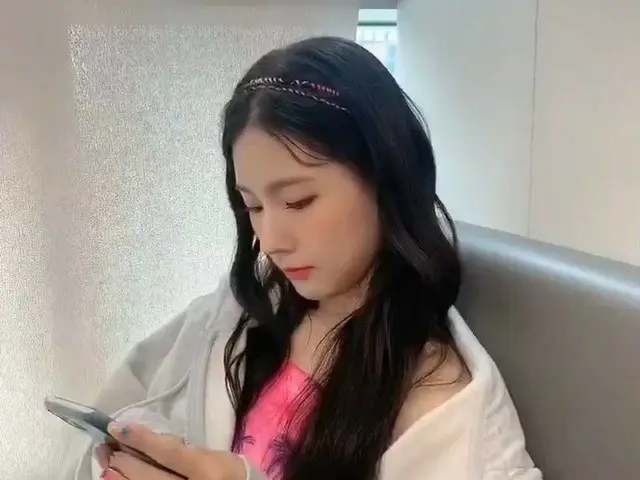[T Official] (G), I-DLE, [#I_NG] 😘✌️  #(G), I-DLE #GIDLE  #Dumdi DUMDi #DUMDiDU
