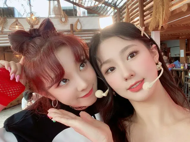 [TOfficial] (G) I-DLE_, [#MIYEON] Our dear baby  There are so many pictures of u