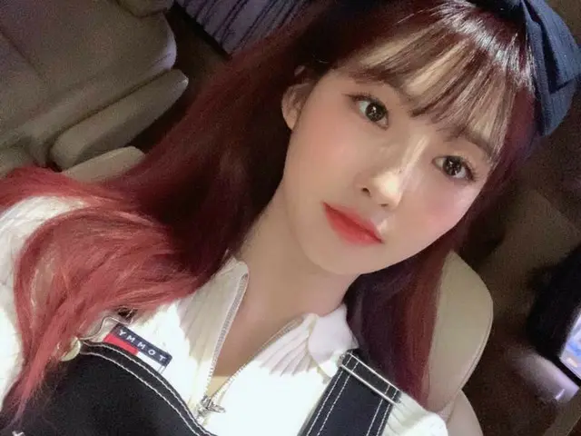 [T Official] EVERGLOW, [#prefecture] Nyoon who doesn't laugh Did you listen to B