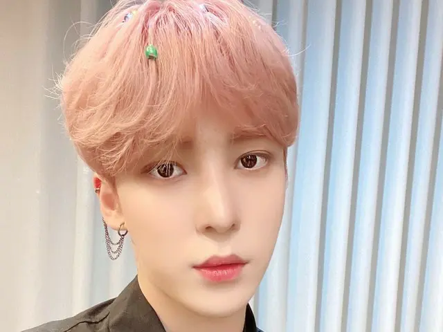 [T Official] ATEEZ, [#Yuno] My pink hair is gone now. #ATEEZ 
