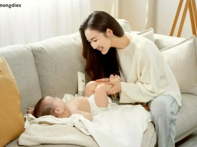 Actress Choi Ji Woo, the first appearance in 5 months after giving birth.Participated in advertising