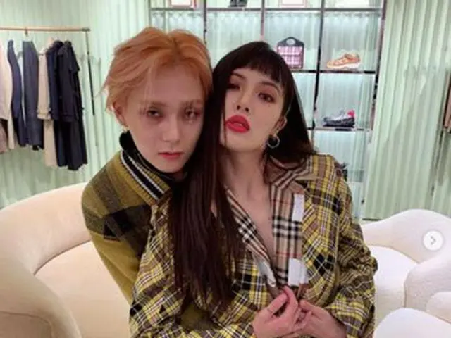 HyunA & DAWN (EDawn), an expression of affection without worrying about the eyes