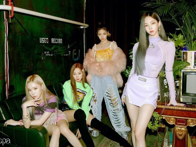 #aespa, fan club name decided. ● management office The fan club name announced b