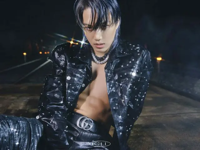 KAI (EXO)'s first solo album ”KAI” ranked first on iTunes in 50 regions. Canada,France, Denmark, Arg