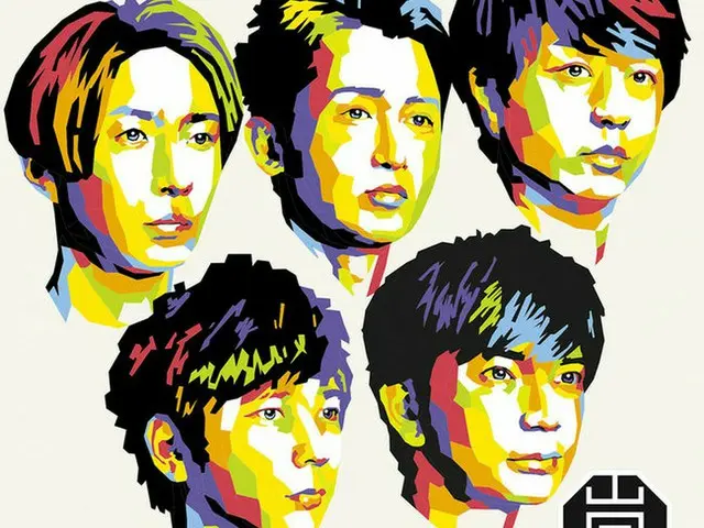 Arashi's 17th original album "This is Arashi" is on sale in Korea today. .. ..