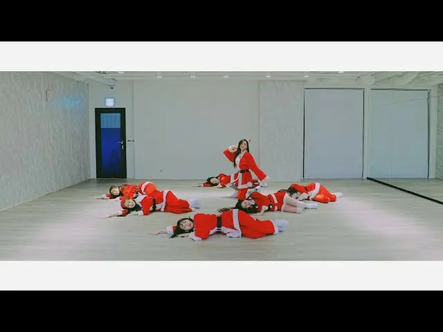 Weeekly, SEVENTEEN's "Adore U" are perfectly dressed in Santa Claus costumes.  