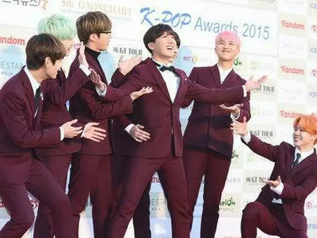"Dignity of Independence" #BTS, the boy group division of GAON Chart, is Hot Top