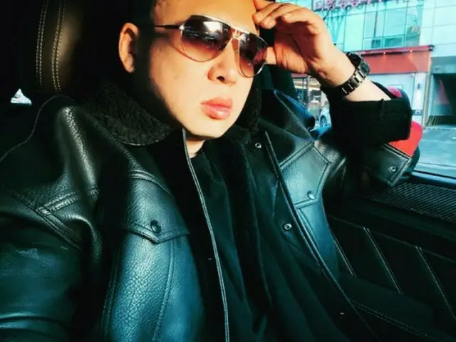 Singer Don Spike has released a gift that he received from NU'EST Baekho. Shampo