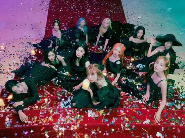 LOONA ranked in the top 40 of the US radio chart for the second straight week. .