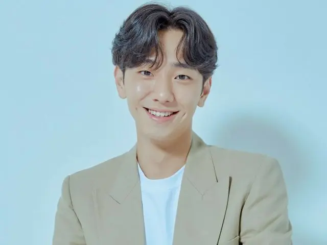 Actor Nam Yuns & (G) I-DL E Mi-yeon selected as the new MCs for "M COUNTDOWN".