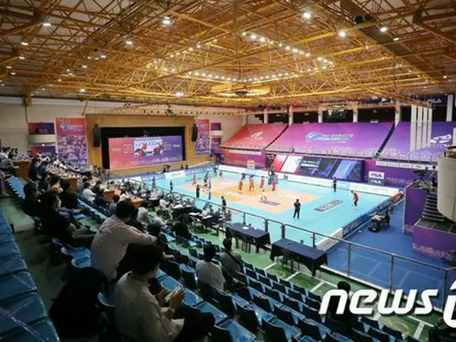 Korean female professional volleyball player attempted suicide. On the 7th, he w
