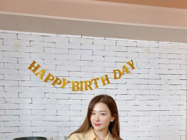 [T Official] Red Velvet, Happy Birthday SEULGI 🐻💛 with #Cheongdam_Seulgi_noodl