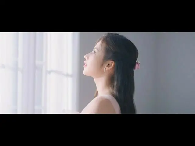 Kobukuro's "Graduation (Special Version) [with SANA]" MV starring Sana (TWICE). 