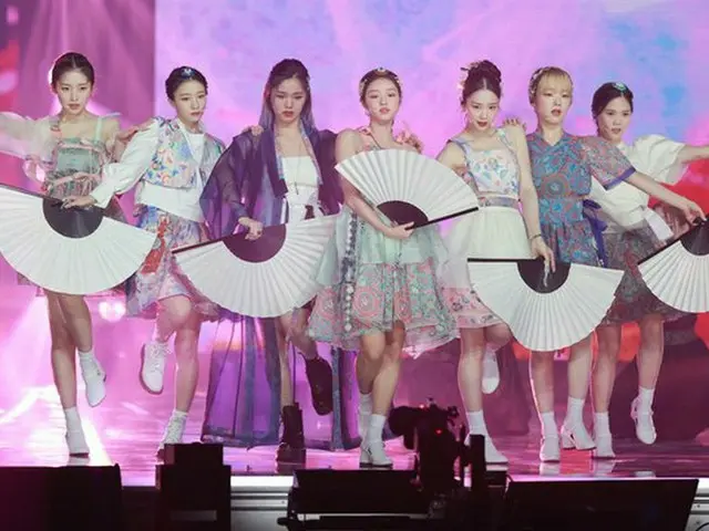 BLACKPINK, MAMAMOO, OH MY GIRL, and other K-POP girls groups have become hot top