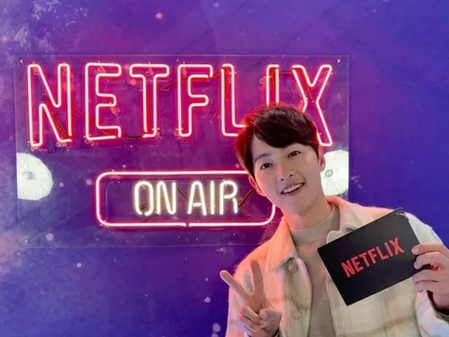 Actor Song Joong Ki opens a personal Instagram. 670,000 followers in just over a