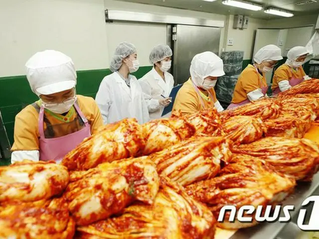 After the spread of "unsanitary kimchi making" in China, sales of kimchi jjigae 