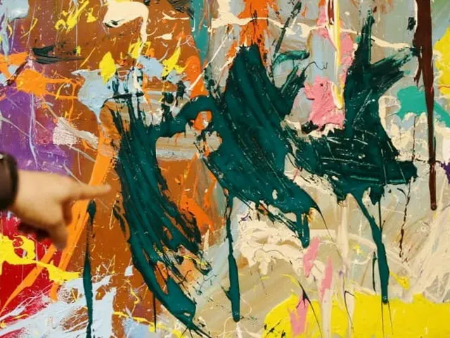 A couple in their 20s is exhibiting 500 million won (about 50 million yen) of co