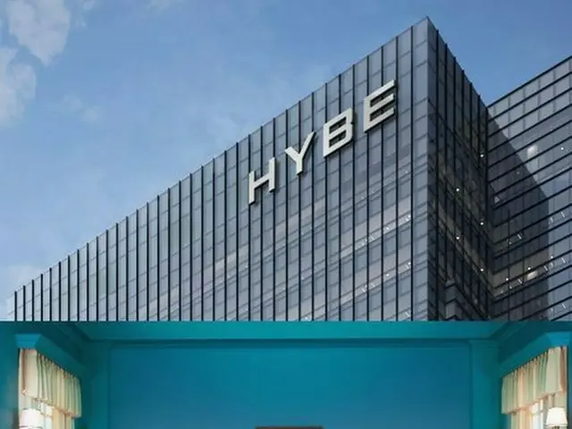 "BTS" SUGA & J-HOPE & V talks about the new office building. .. ● J-HOPE: I've n